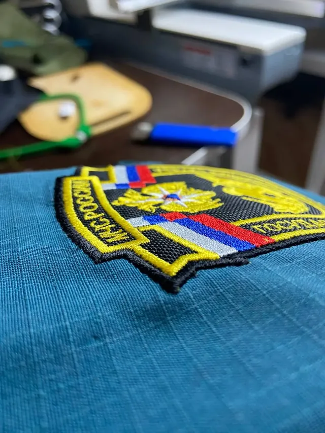 Шевроны, нашивки и текстильные патчи