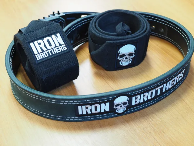 Брендирование спортивной экипировки Iron Brothers